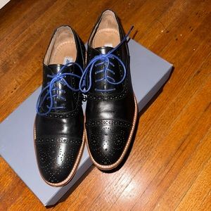 Black men’s dress shoe, great shape.